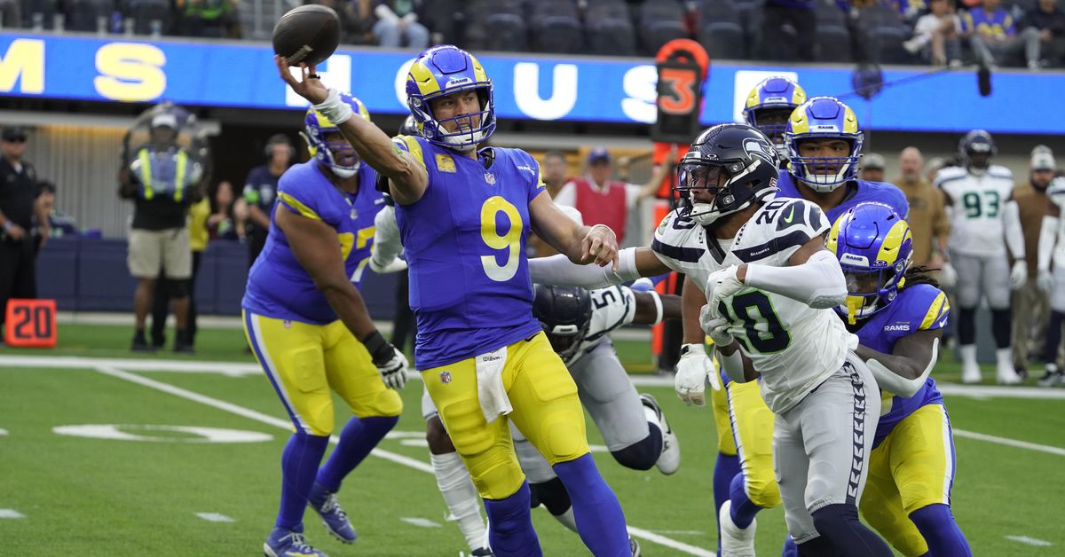 Seahawks News 7/28: Training camp injury concerns throughout NFC West