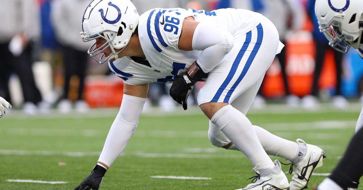 Bengals make 5 roster moves, including Logan Woodside cut and Taven Bryan signed