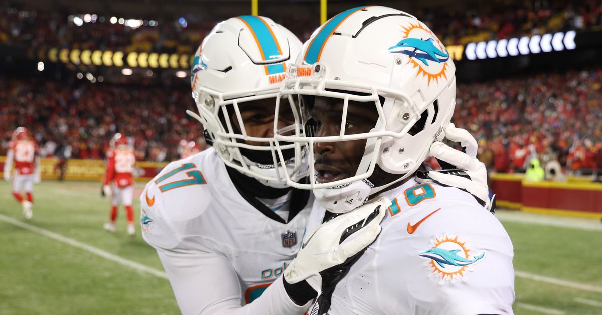 Miami Dolphins 2025 season predictions: Chubb, Robinson, Phillips sack leader and Waddle or Hill more targets?