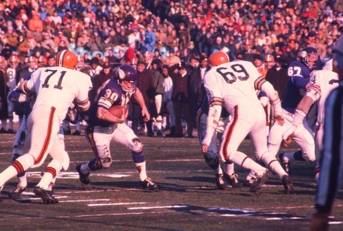 Vikings Tackle Browns in 1969 NFL Championship Game