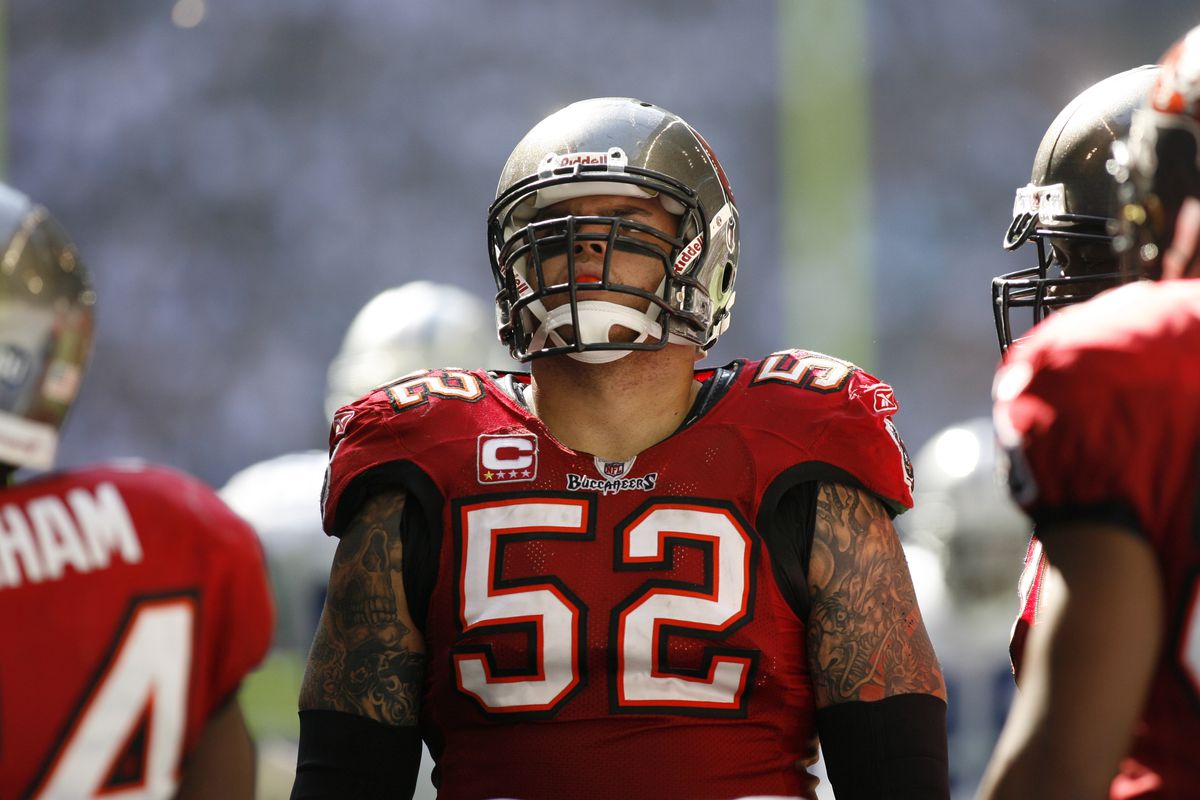 Buccaneers v Cowboys