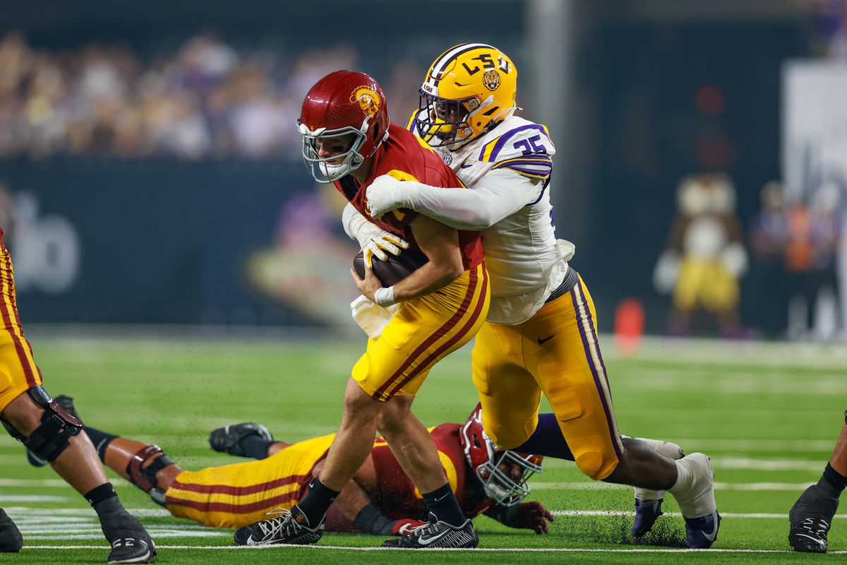 COLLEGE FOOTBALL: SEP 01 Modelo Vegas Kickoff Classic - USC vs LSU