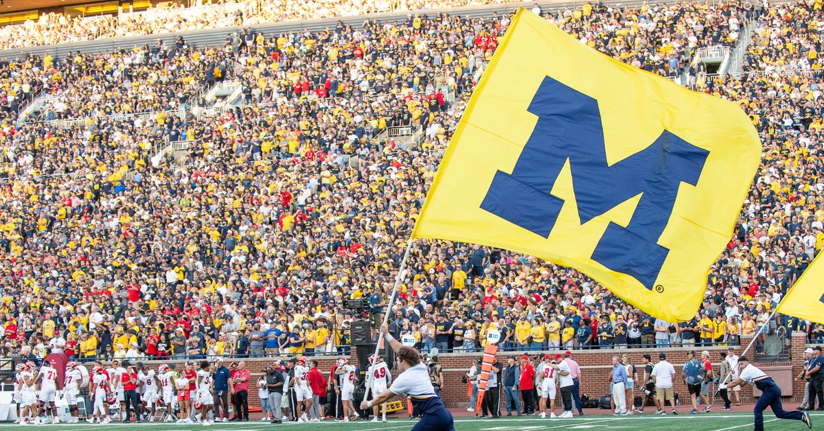 Recruiting expert believes five-star RB will commit to Michigan