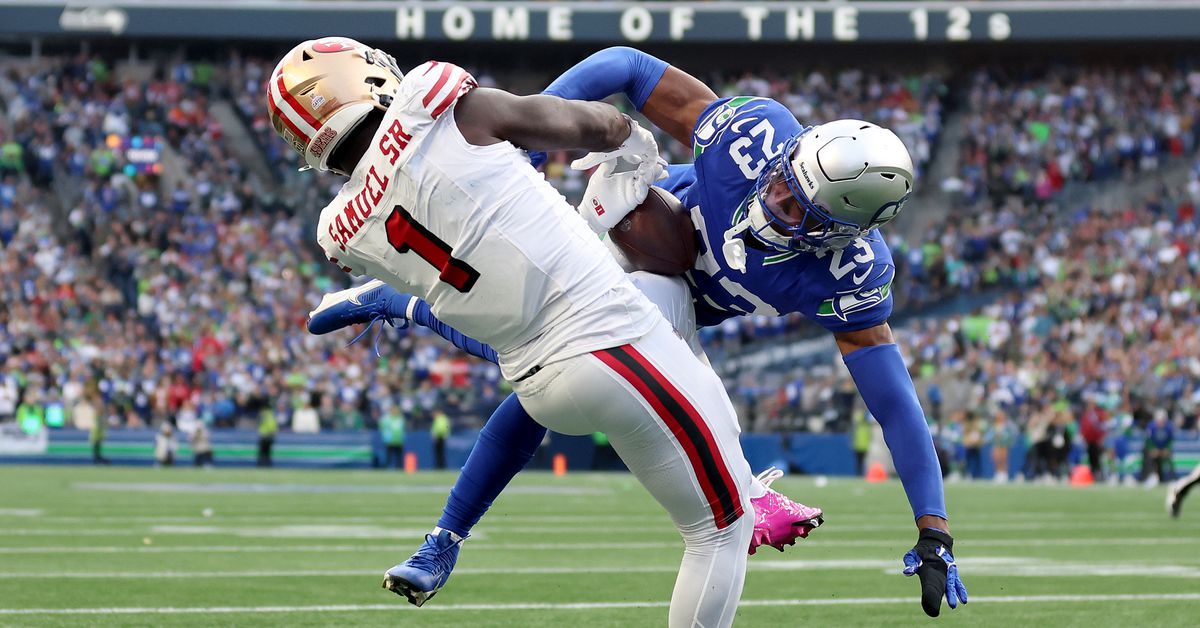 Report: Former Seahawks DB believed to have torn ACL during training camp