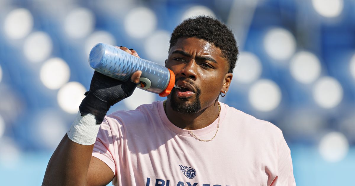 Treylon Burks likely breaks collar bone Titans