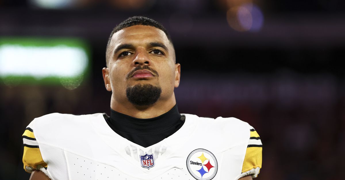 Steelers trade downgrades defense, puts a lot on former Browns flop, Jonnu Smith provides offensive upgrade