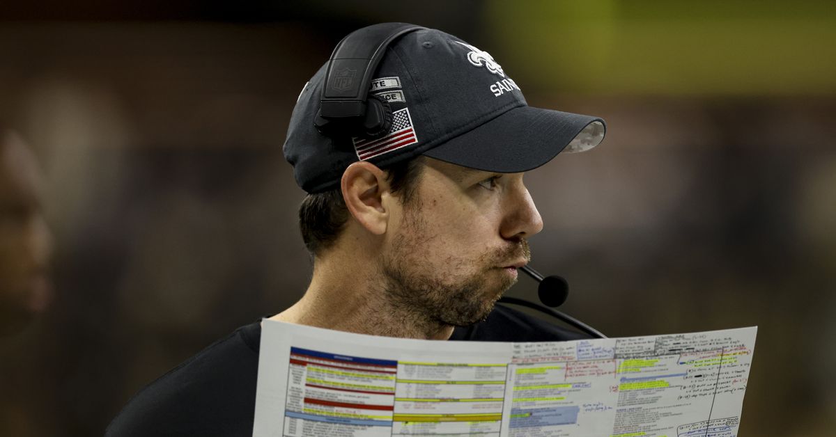 Football analyst Bobby Peters breaks down Klint Kubiak’s Seattle Seahawks offense
