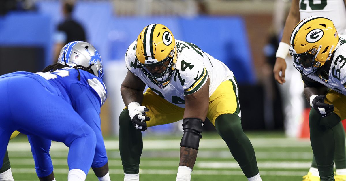 Elgton Jenkins has a back injury, is expect to end contract dispute