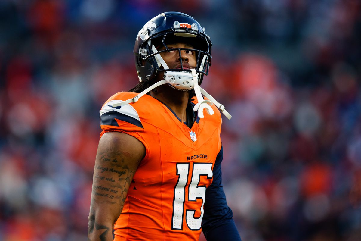 Indianapolis Colts v Denver Broncos