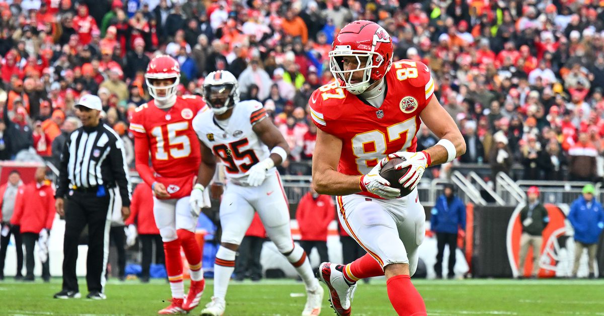 Chiefs News: Travis Kelce could join elite group in 2025