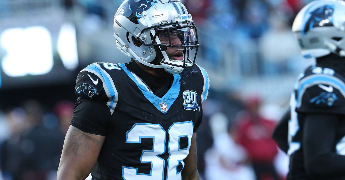 Transaction Roundup: Panthers waive OLB Amare Barno