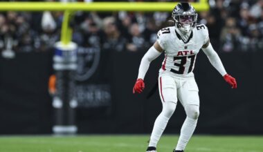 Raiders fans want to see team sign safety Justin Simmons