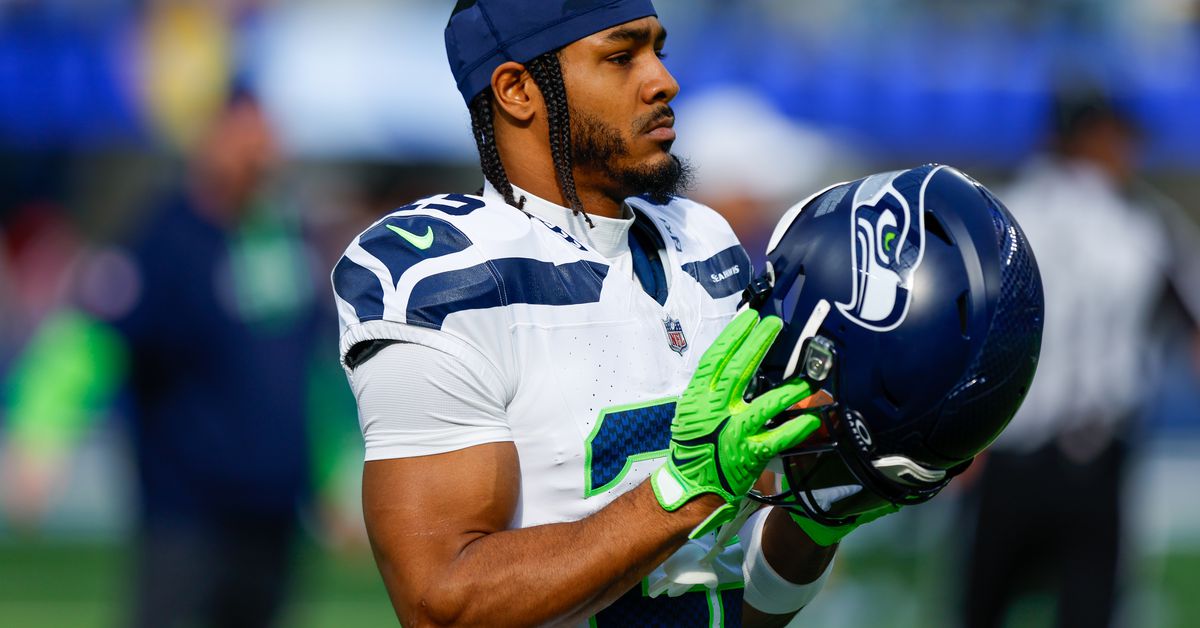 Seahawks News 7/5: Running backs will be utilized more in new Klint Kubiak offense