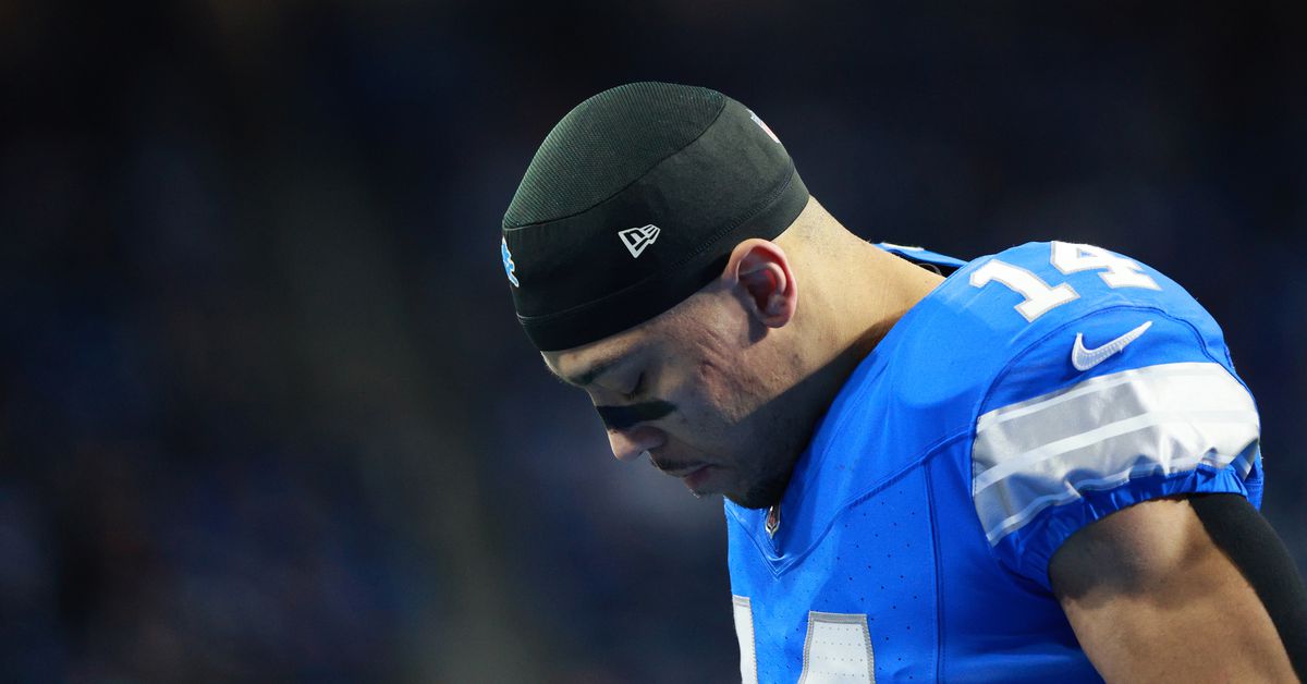 Amon-Ra St. Brown reacts to Ben Johnson becoming Bears coach