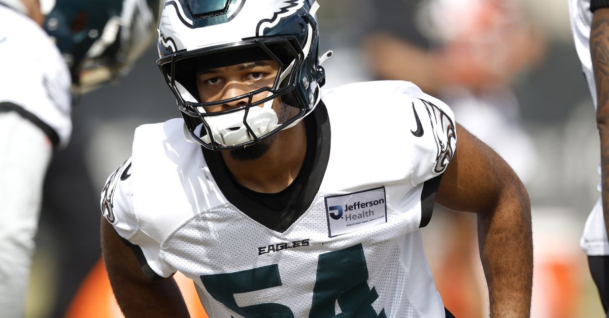 Eagles Training Camp Practice Notes: Jeremiah Trotter Jr. isn’t going down without a fight