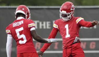 Chiefs just out of top 10 in offensive weapons, per ESPN