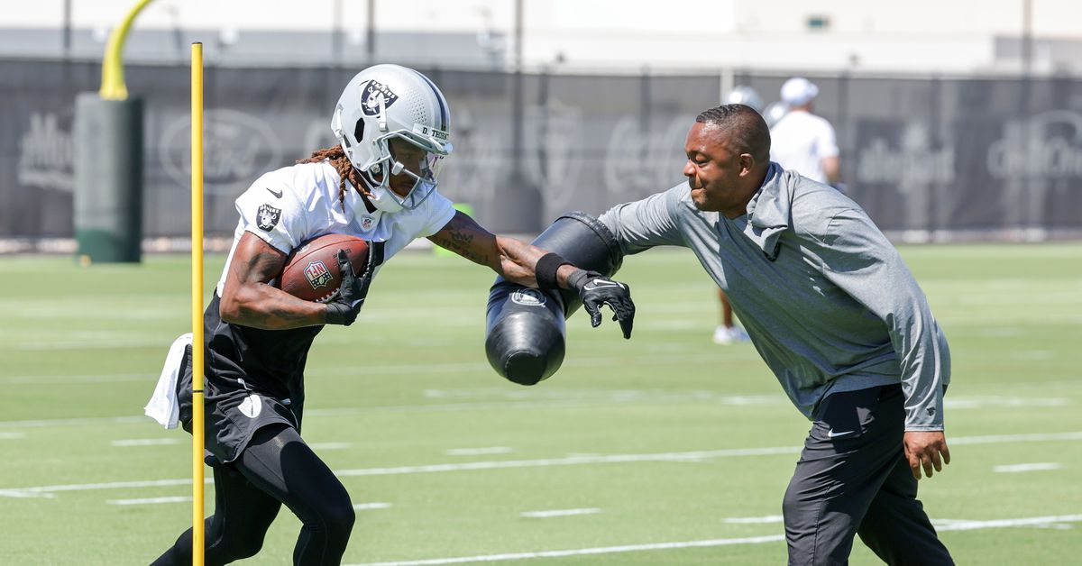 Raiders 2025: Wide receiver coach Chris Beatty will be an instrumental assistant