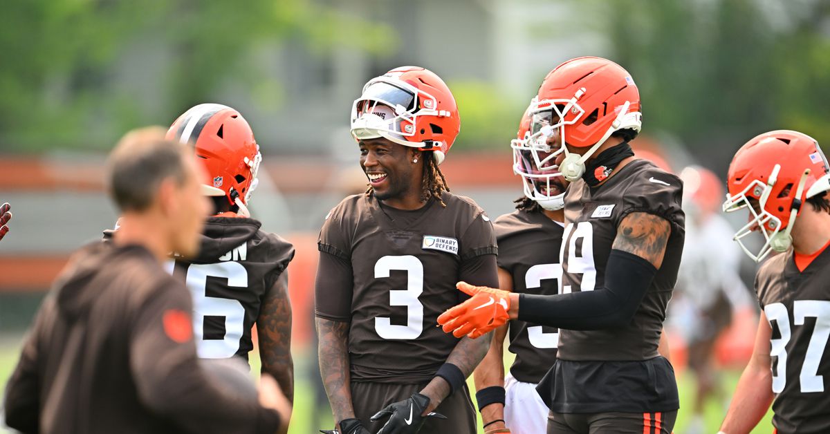 NFL power rankings: Browns skill position roster ranked near bottom but not last