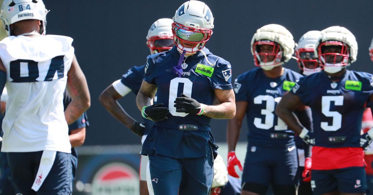 Christian Gonzalez leaving Patriots training camp practice with injury