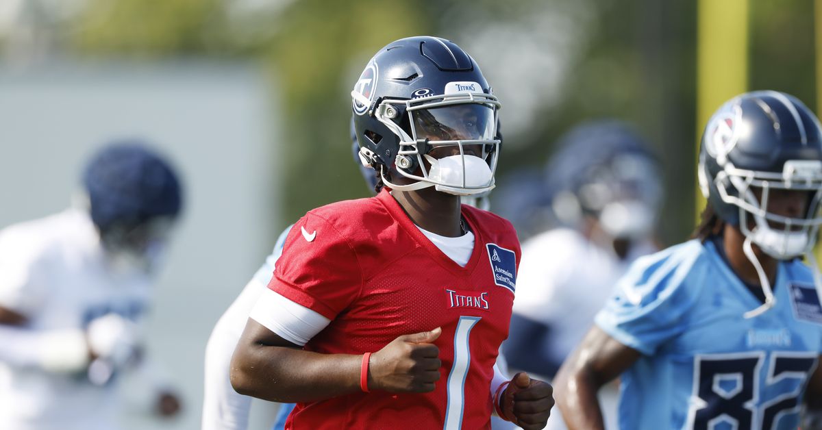 Cam Ward throws ugly interception in camp, and that’s OK Titans