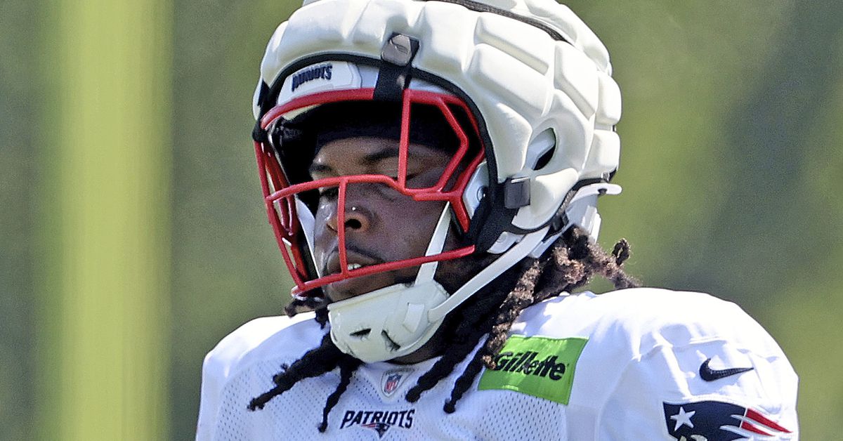 Patriots’ Caedan Wallace explains challenges of moving from tackle to guard