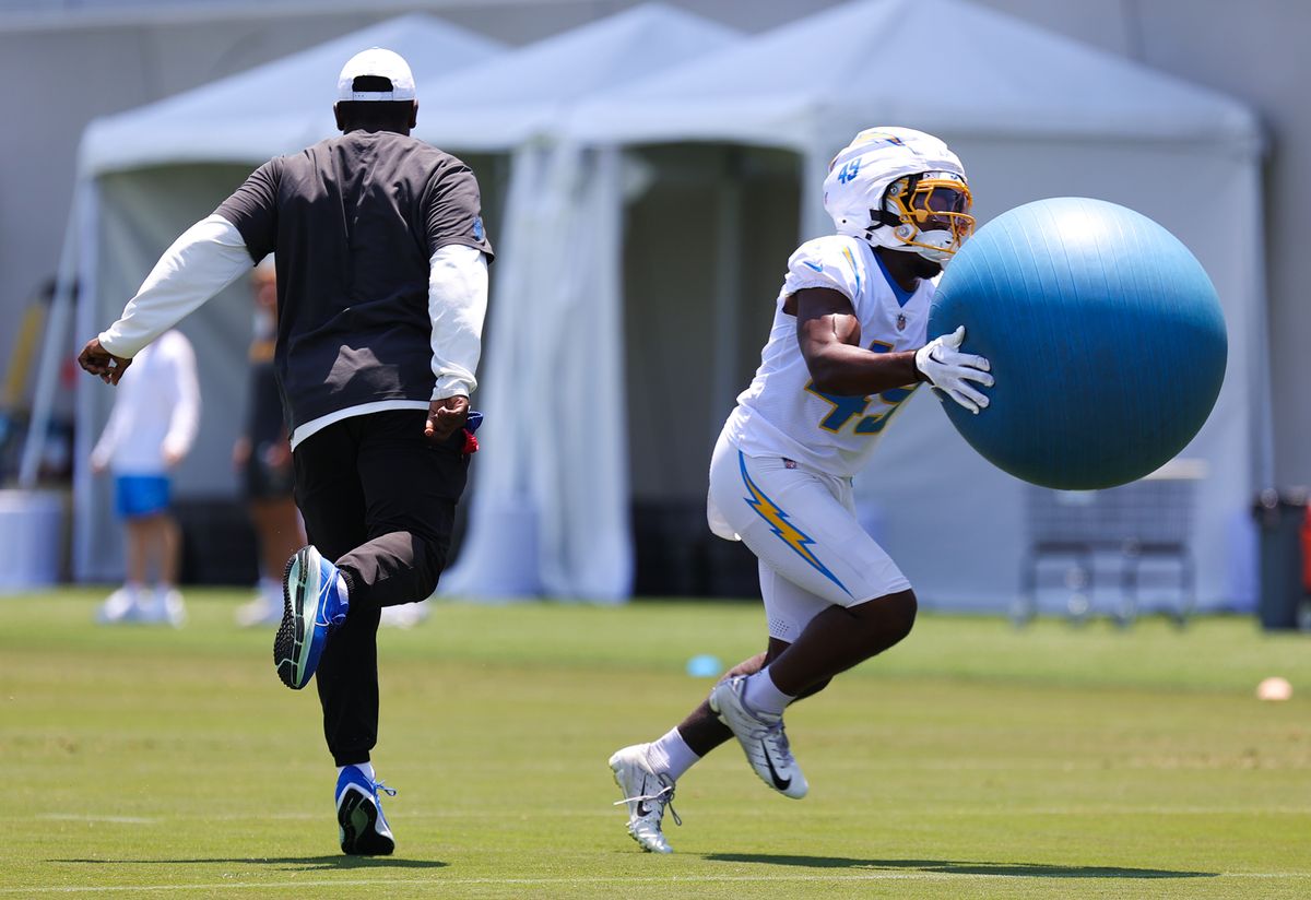 Los Angeles Chargers #49 Myles Purchase participates in tackling drills during training camp on July 18, 2025 at the Bolt practice facility in El Segundo, CA. Los Angeles Chargers #49 Myles Purchase participates in tackling drills during training camp on July 18, 2025 at the Bolt practice facility in El Segundo, CA.