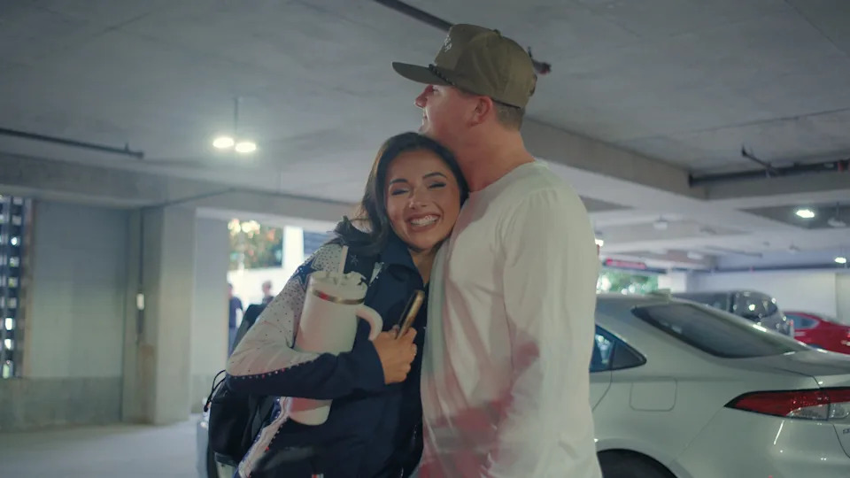 Dallas Cowboys Cheerleader Reece Weaver Struggles With Body Image Americas Sweethearts