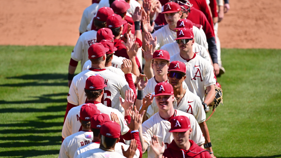 Hogs Host Bears in In-State Midweek Matchup