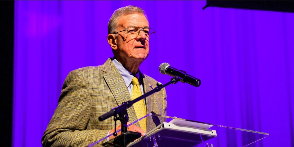 LSU football, basketball announcer Dan Borné retires; team to honor him during season