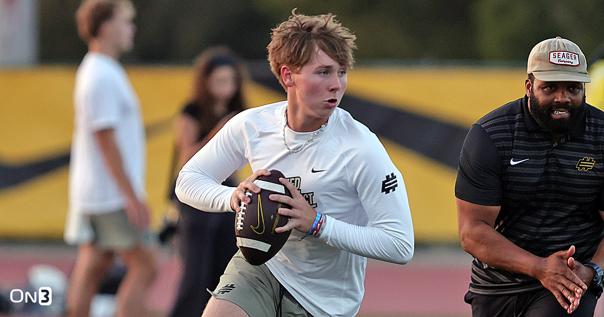 Matt Ponatoski delivers a dart on the diamond for Moeller, via Frank Bowen IV:The Enquirer : USA TODAY NETWORK via Imagn Images