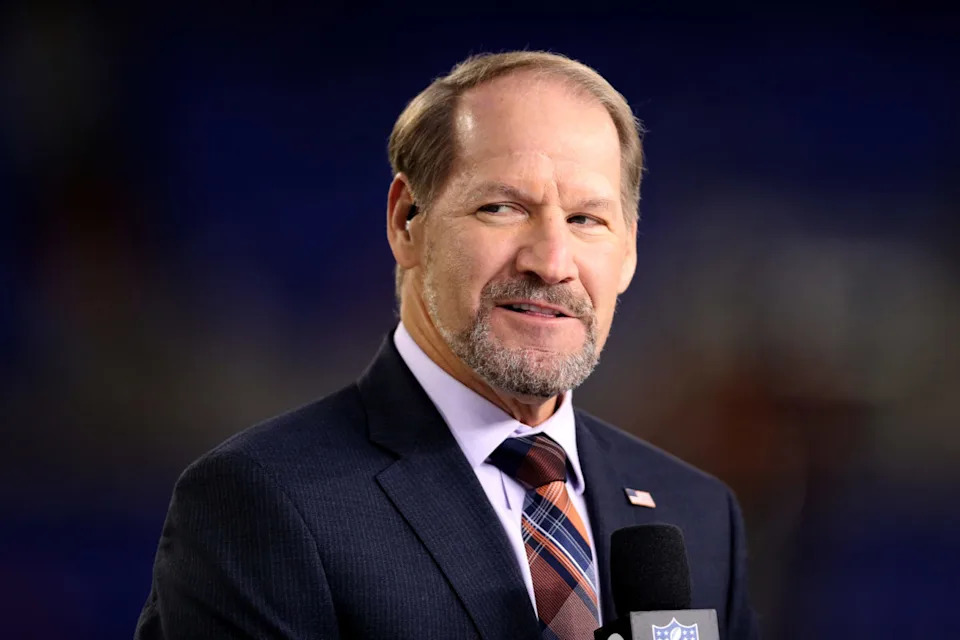 BALTIMORE, MD - OCTOBER 26: NFL Network analyst Bill Cowher appears on set during the Baltimore Ravens and Miami Dolphins game at M&T Bank Stadium on October 26, 2017 in Baltimore, Maryland. (Photo by Rob Carr/Getty Images)Rob Carr/Getty Images.