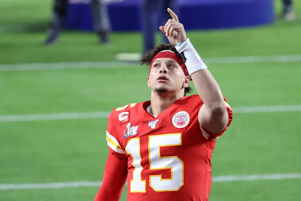 MIAMI, FLORIDA - FEBRUARY 02: Patrick Mahomes #15 of the Kansas City Chiefs reacts prior to Super Bowl LIV against the San Francisco 49ers at Hard Rock Stadium on February 02, 2020 in Miami, Florida. (Photo by Al Bello/Getty Images)