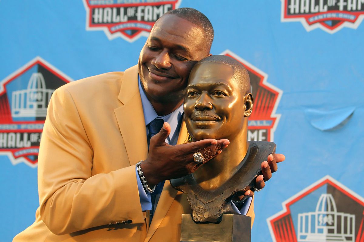 NFL: AUG 02 Pro Football Hall of Fame Enshrinement Ceremony