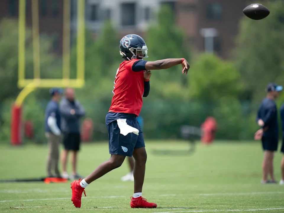 Tennessee Titans quarterback Cam Ward throws during mandatory Titans minicamp.