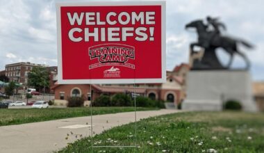 "Welcome Chiefs" signs available on Tuesday | News