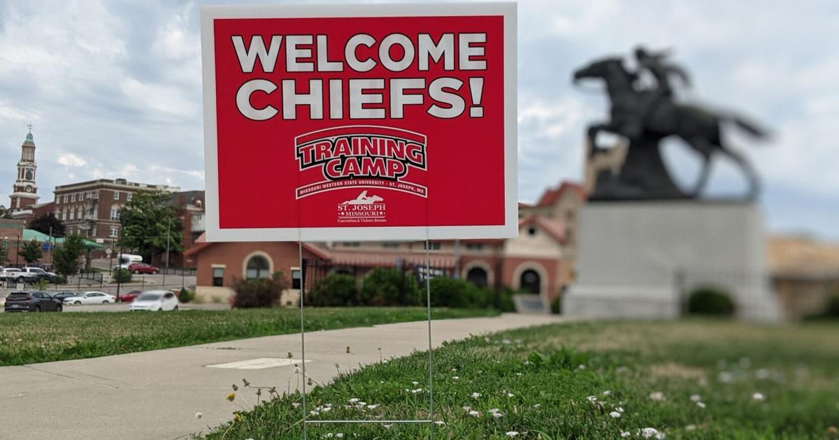 "Welcome Chiefs" signs available on Tuesday | News