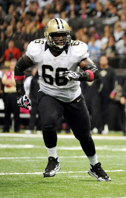 October 7, 2012; New Orleans Saints guard Ben Grubbs (66) blocks against the San Diego Chargers. Mandatory Credit: Chuck Cook - Imagn Images