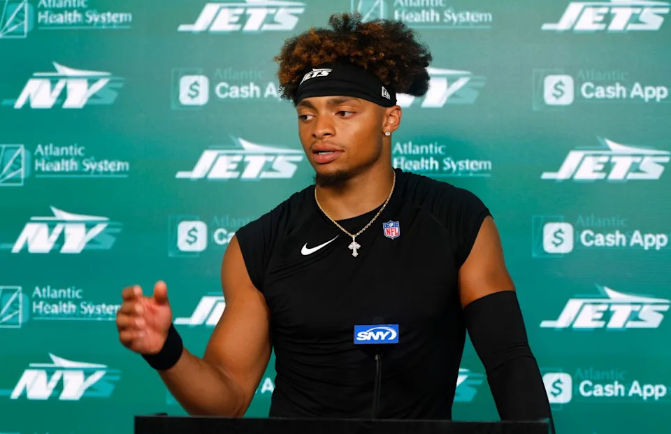 Jets quarterback Justin Fields answers questions from reporters at NFL football minicamp, Wednesday, June 11, 2025. AP