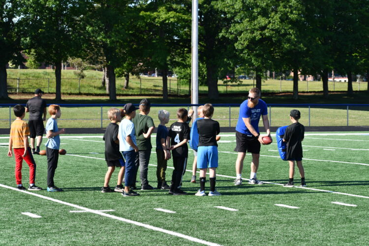 Teaching football at a young age | News, Sports, Jobs