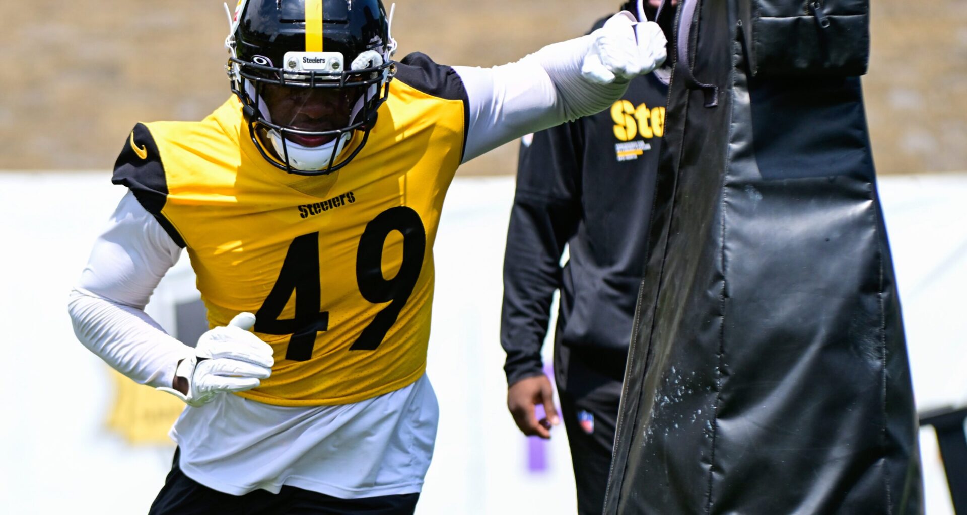 Steelers Suffer First Injury of Training Camp