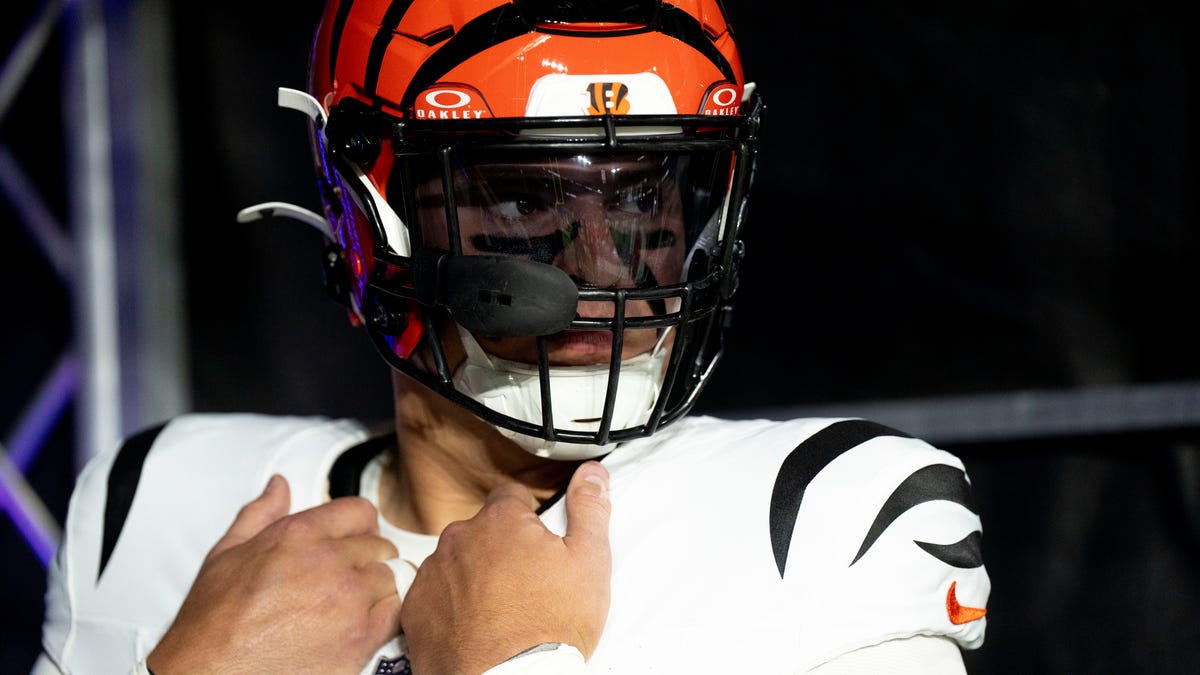 Trey Hendrickson's fine for missing Bengals training camp is $50K/day