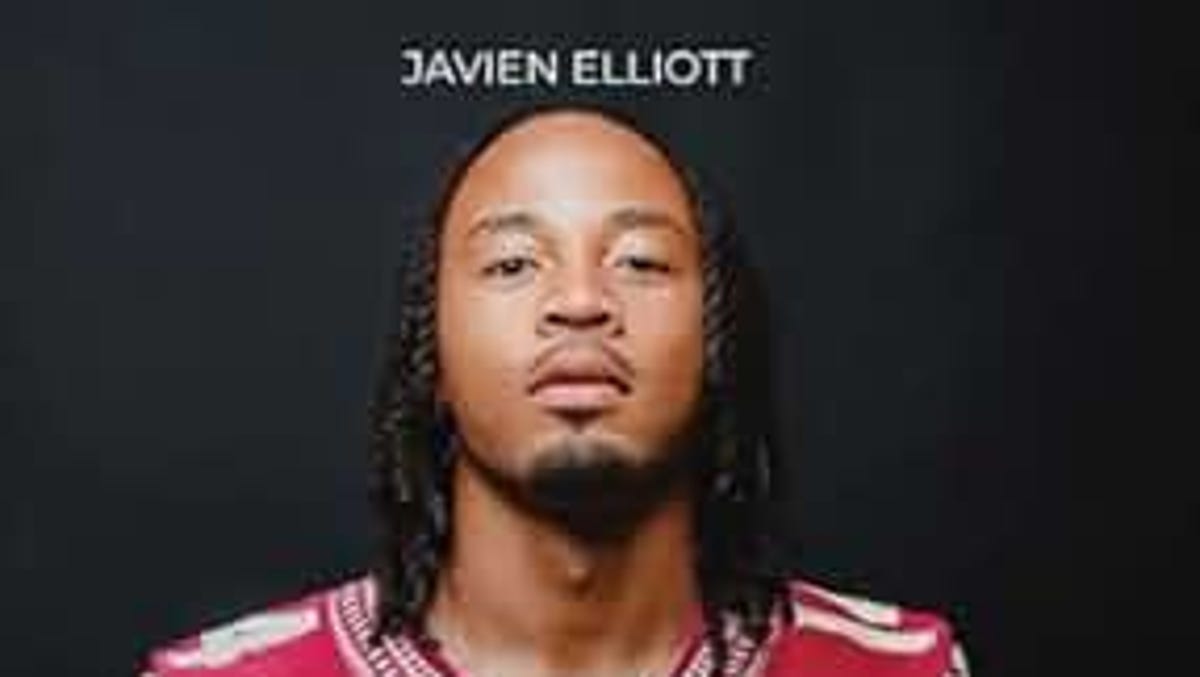 former tampa bay buccaneers and carolina panthers defensive back Javien Elliott released memoir