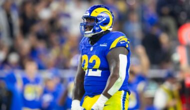 First look at Colts' free agent DT Neville Gallimore in home uniform