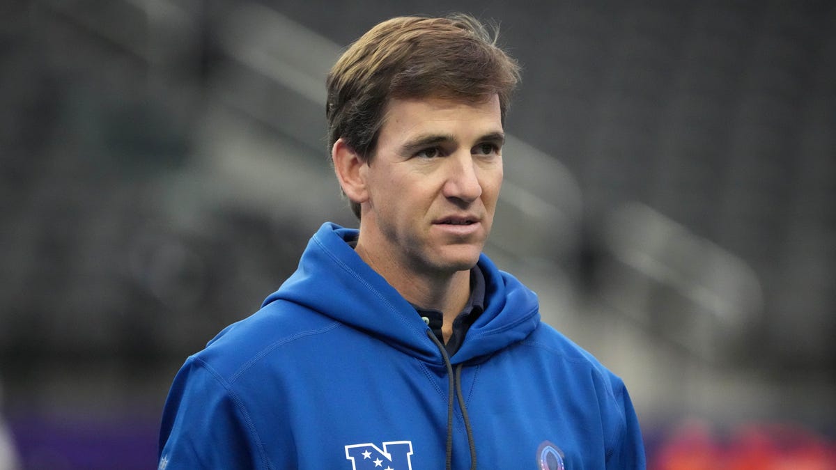 Eli Manning explains why he isn't pursuing stake in Giants