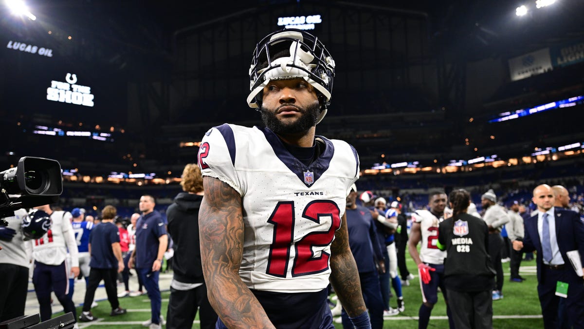 Texans' WR, TE, RBs rank compared ranked top half of the NFL in 2025