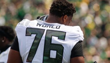 Oregon OL Isaiah World has a chance to be the No. 1 NFL draft pick