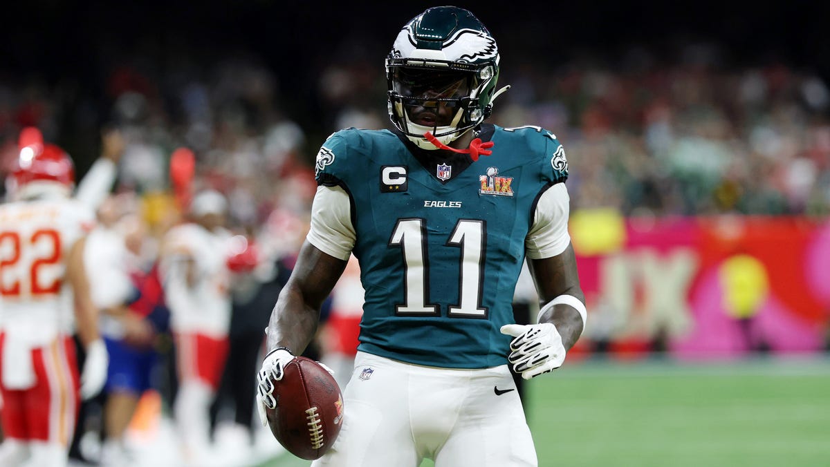 PFF data again leaves no doubt about AJ Brown’s elite status at WR