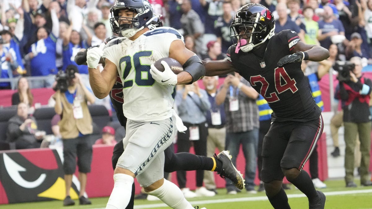 Cardinals to wear NFL Rivalries jersey on TNF vs. Seahawks