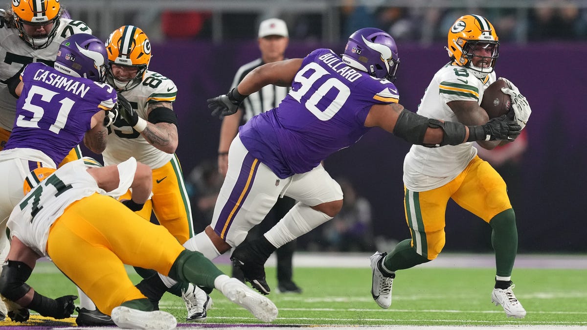 Former Vikings DL Jonathan Bullard signs with Saints