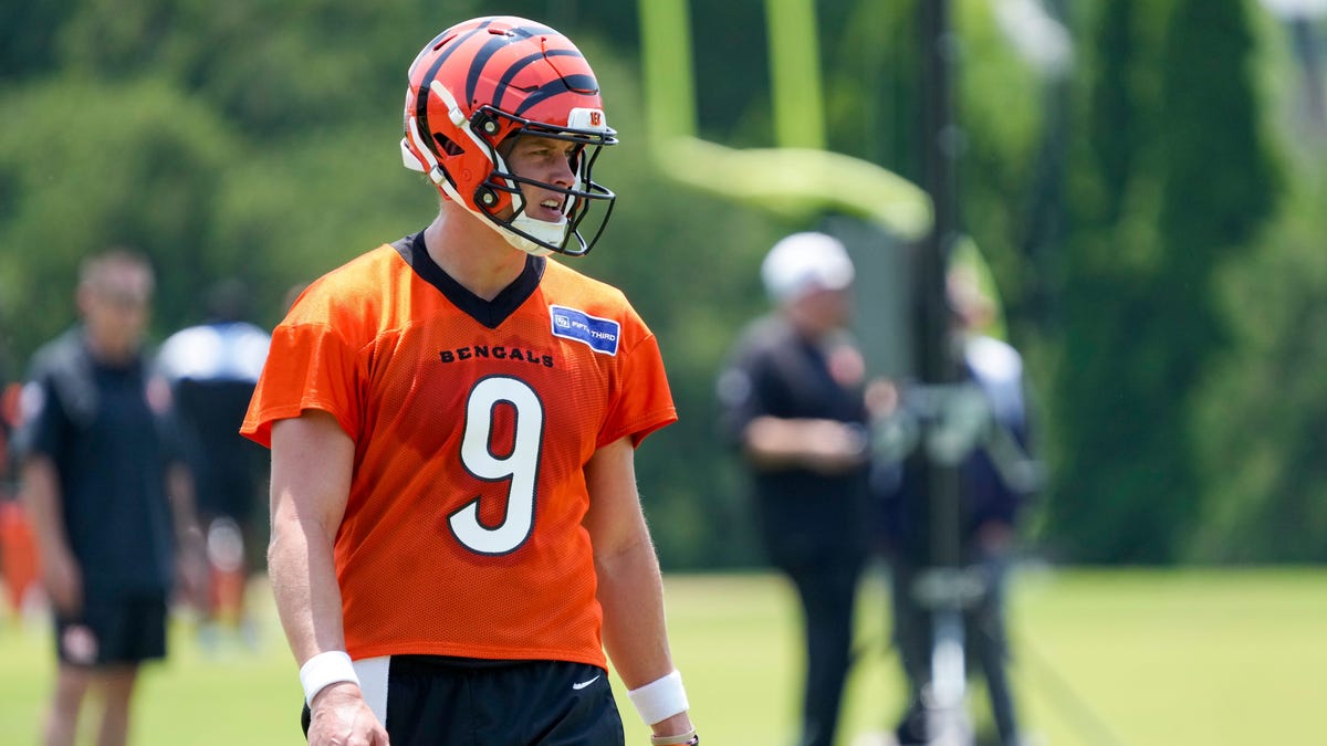 Joe Burrow catches some heat for Bengals’ contract drama